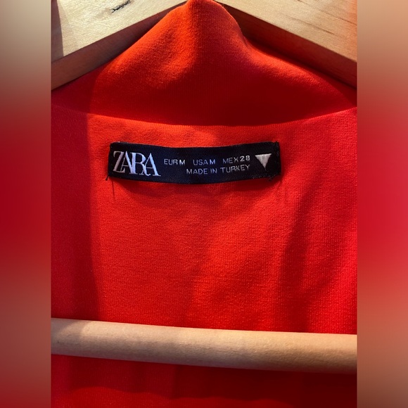 Red Zara bodysuit. Size medium, zip down mock-neckline. - Picture 5 of 7